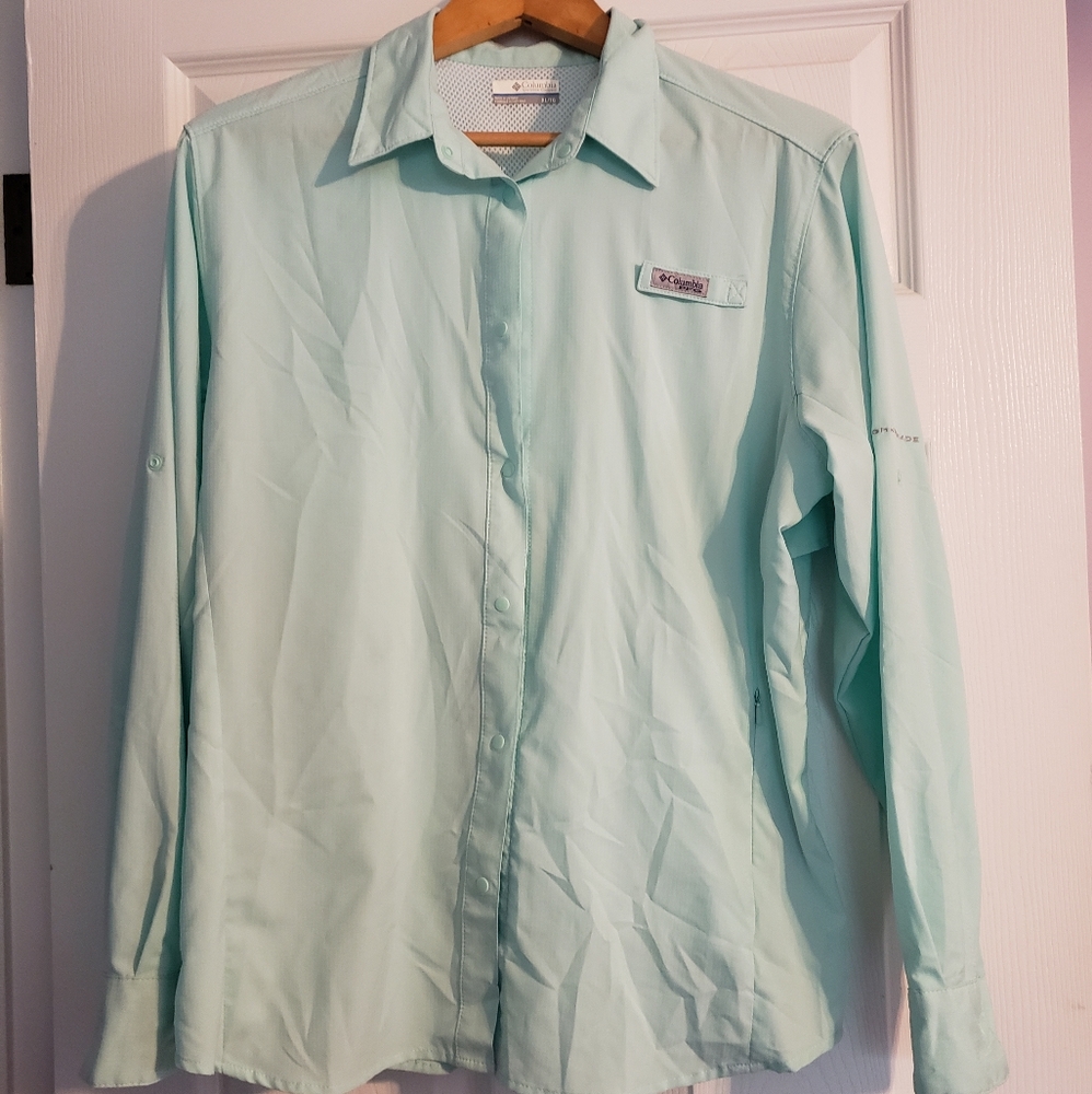Columbia Mint green sport button down